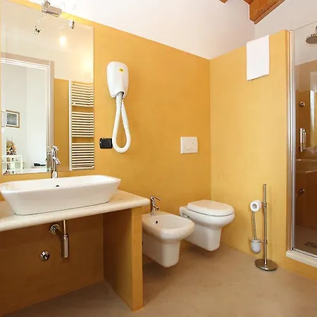 Alojamento de Acomodação e Pequeno-almoço Relais Fontana Rosa Wellness Caprino Veronese