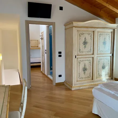 Oda ve Kahvaltı Relais Fontana Rosa Wellness 3*